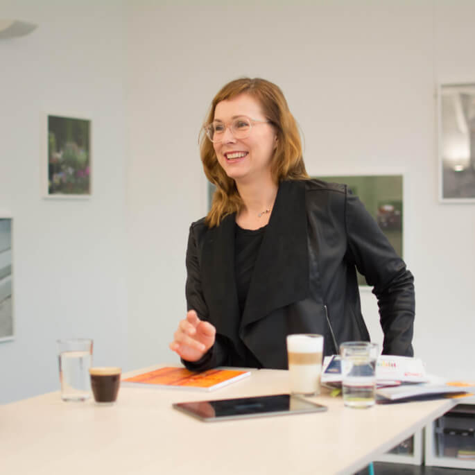 DRID Mitarbeiterin im Gespräch